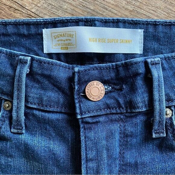 Levi’s High Rise Super Skinny Jeans 29 Waist Dark Wash - Picture 2 of 12